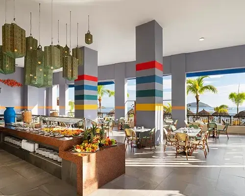 1 Restaurante a la carta y 1 buffet Decameron La Marina, Ramada All Inclusive Rincón de Guayabitos 1 Restaurante a la carta y 1 buffet Decameron La Marina, Ramada All Inclusive Rincón de Guayabitos